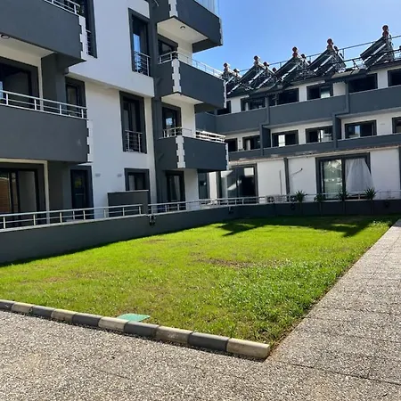 Blue House Garden 4 Apartment *